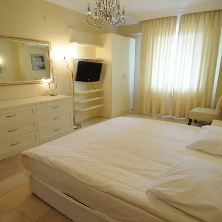 Apartmán Gold City 2b2b Penthouse Main Building With Free Aqua Park *